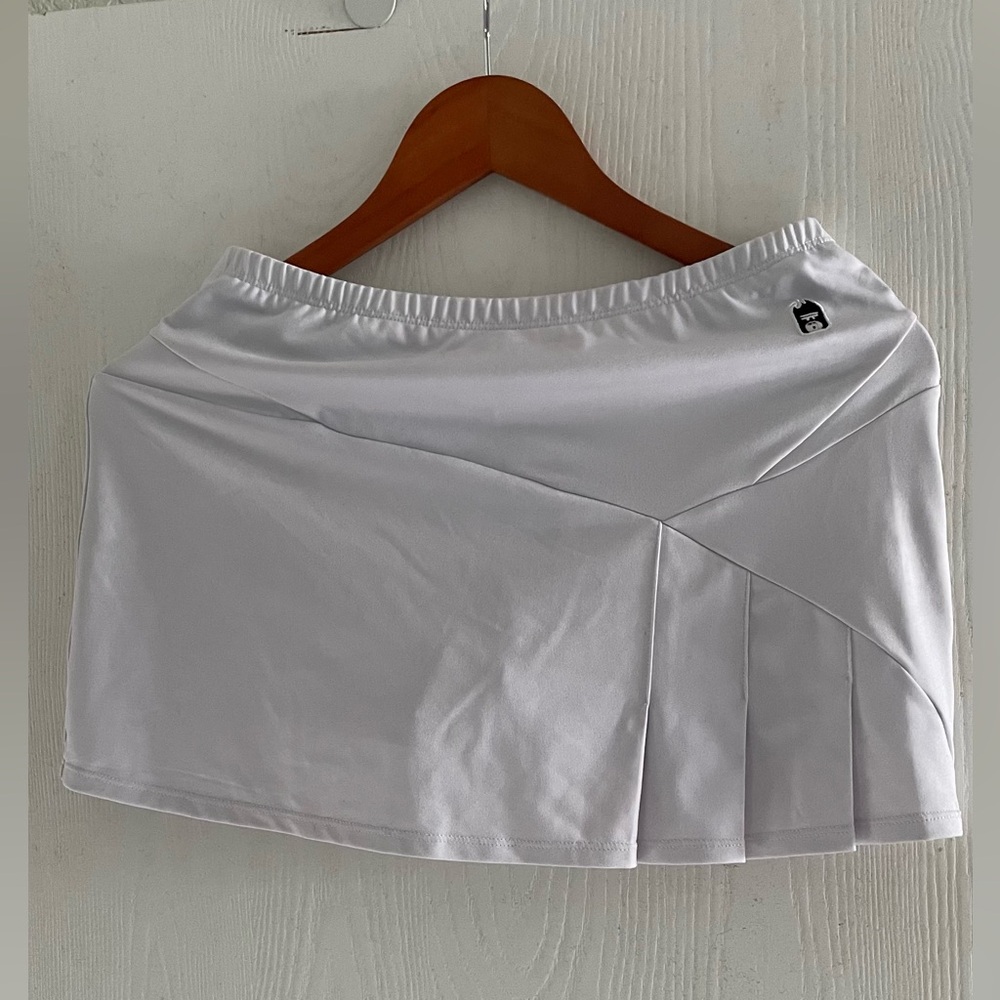DUC Compete Women's Tennis Skirt w/ Power Tights (White)